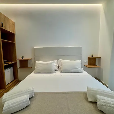 Royal Blessing Toledo ゲストハウス ナポリ