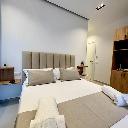 Royal Blessing Toledo ゲストハウス 4*